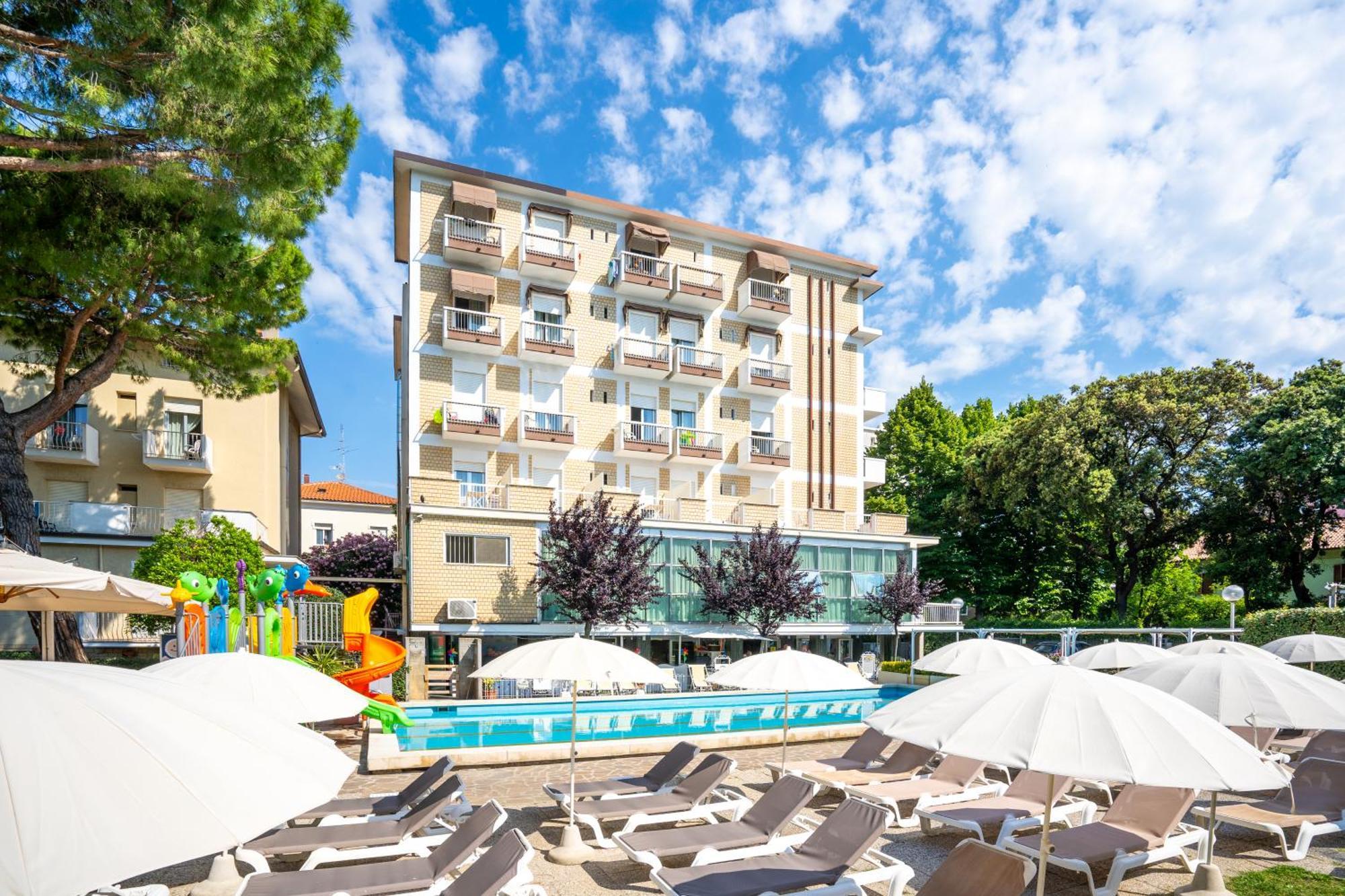 Lotus Hotel All Inclusive & Spiaggia Римини Экстерьер фото