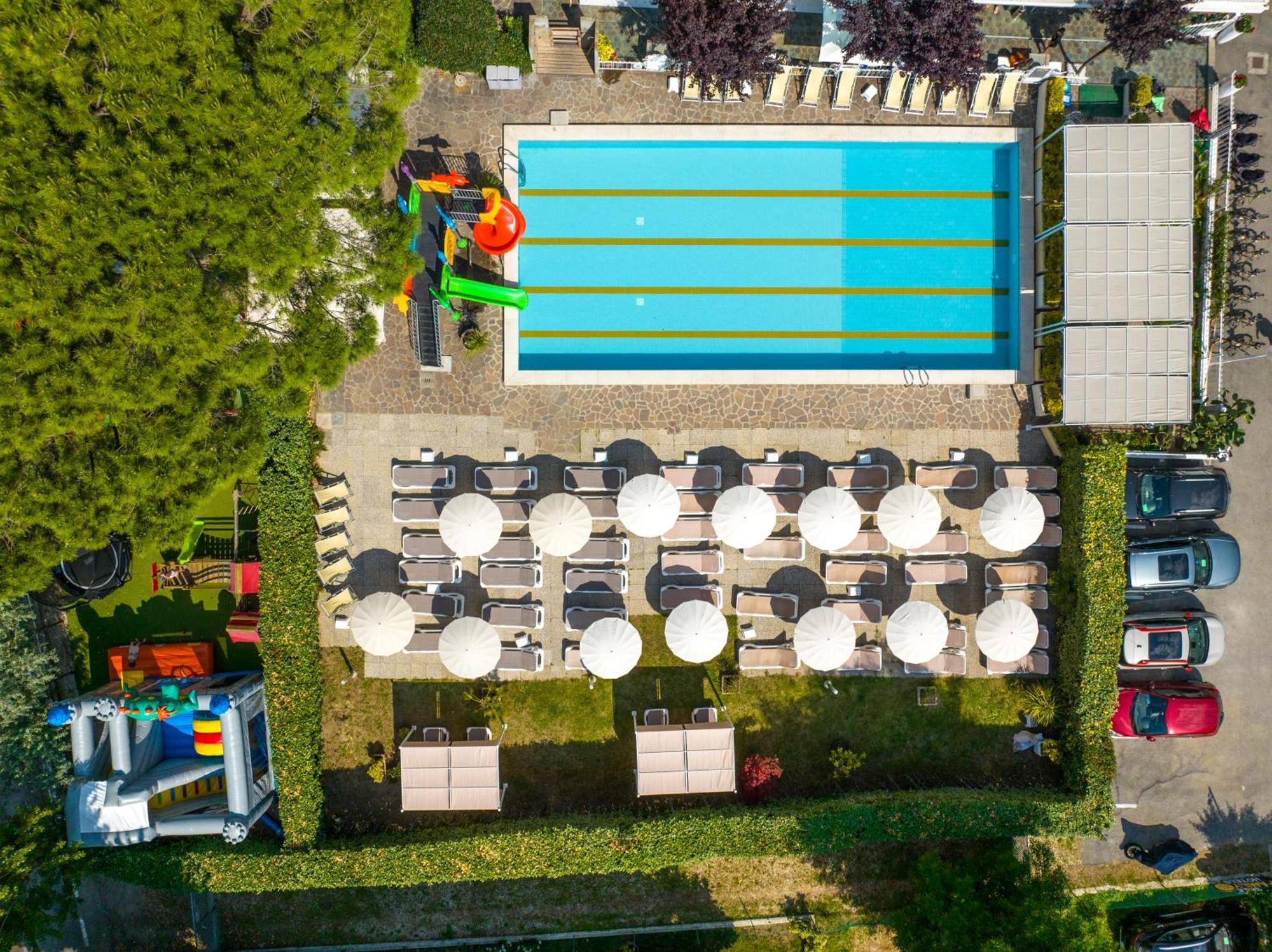 Lotus Hotel All Inclusive & Spiaggia Римини Экстерьер фото