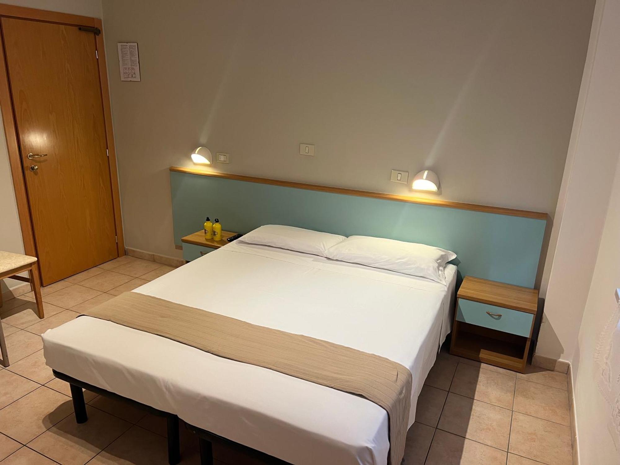 Lotus Hotel All Inclusive & Spiaggia Римини Экстерьер фото
